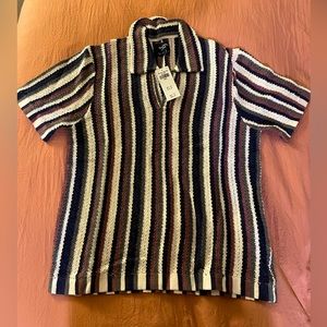 Men’s button down shirt, size small